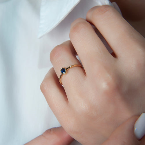14K Solid Gold Oval Cut Solitaire Sapphire Ring