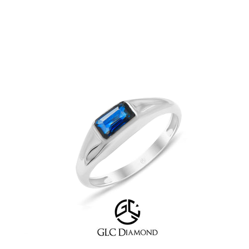 Elegant 14K Gold Sapphire Ring with Rectangular Blue Gemstone