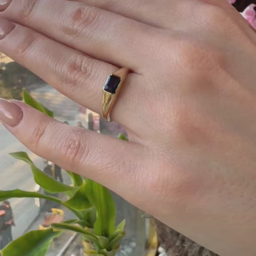Elegant 14K Gold Sapphire Ring with Rectangular Blue Gemstone