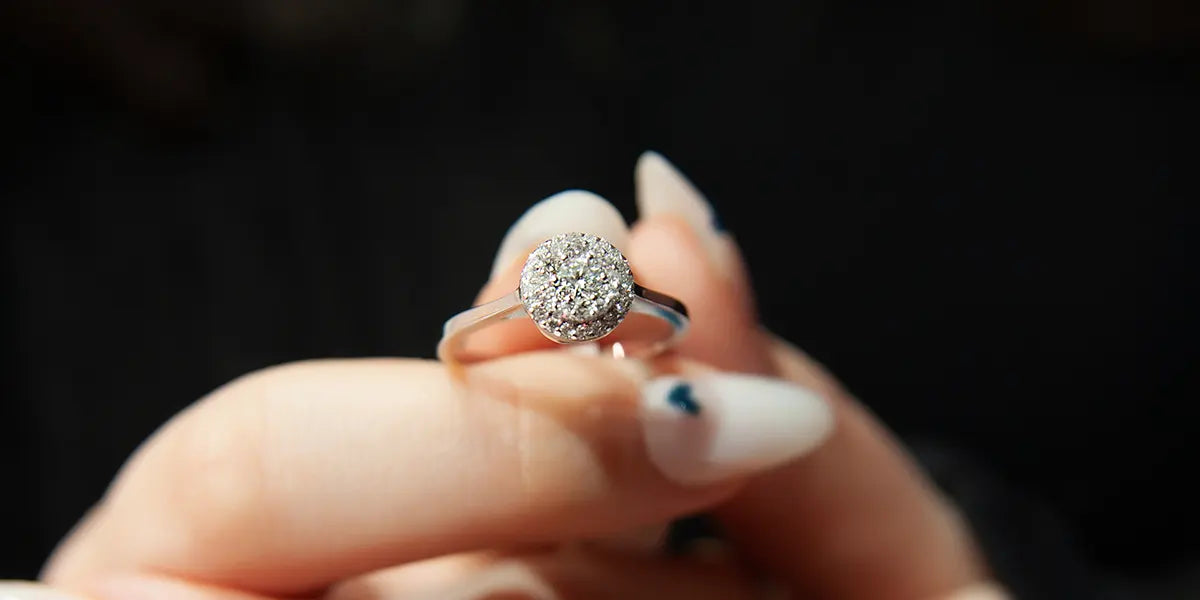Glowing Elegance: The Allure of Halo Setting Engagement Rings
