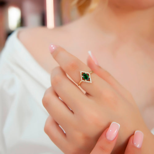 14K Gold Oval Emerald Solitaire Ring