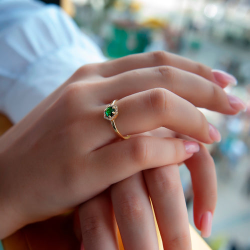 14K Solid Gold Emerald Solitaire Ring