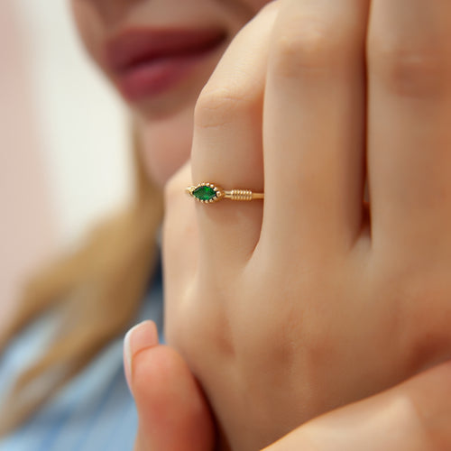 14K Gold Solitaire Emerald Ring