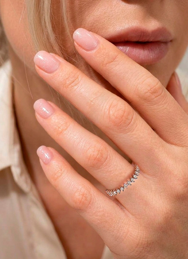 Unique Diamond Band, Dainty Eternity Ring, 0,43 CT 4 Prong Wedding Band