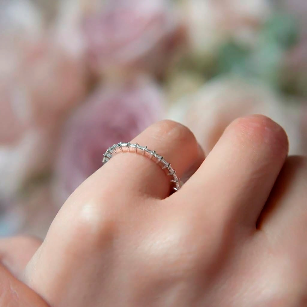 Full Eternity Wedding Band, 0,33 CT Baguette Cut Diamond Wedding Band