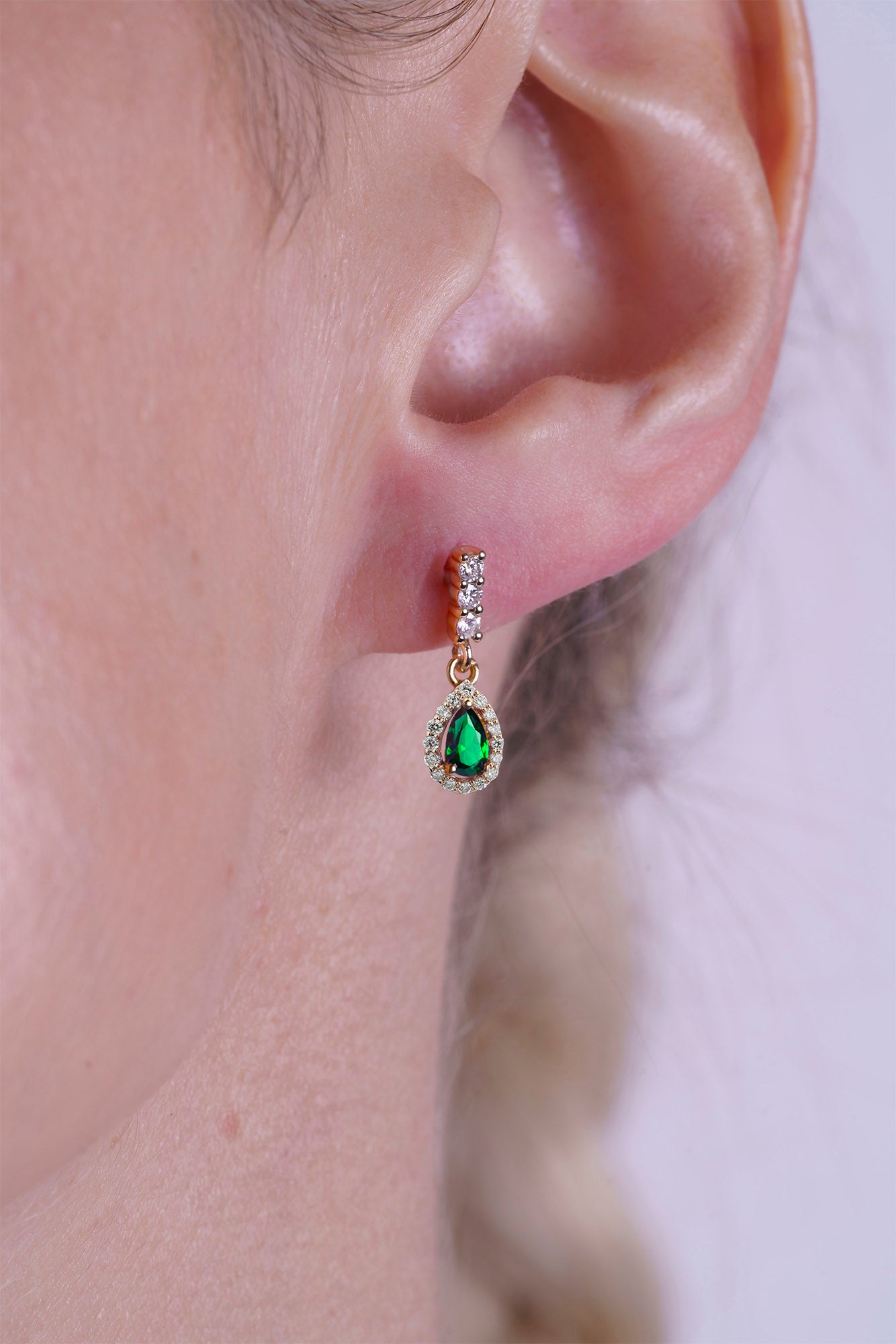 14K Gold Emerald Earrings