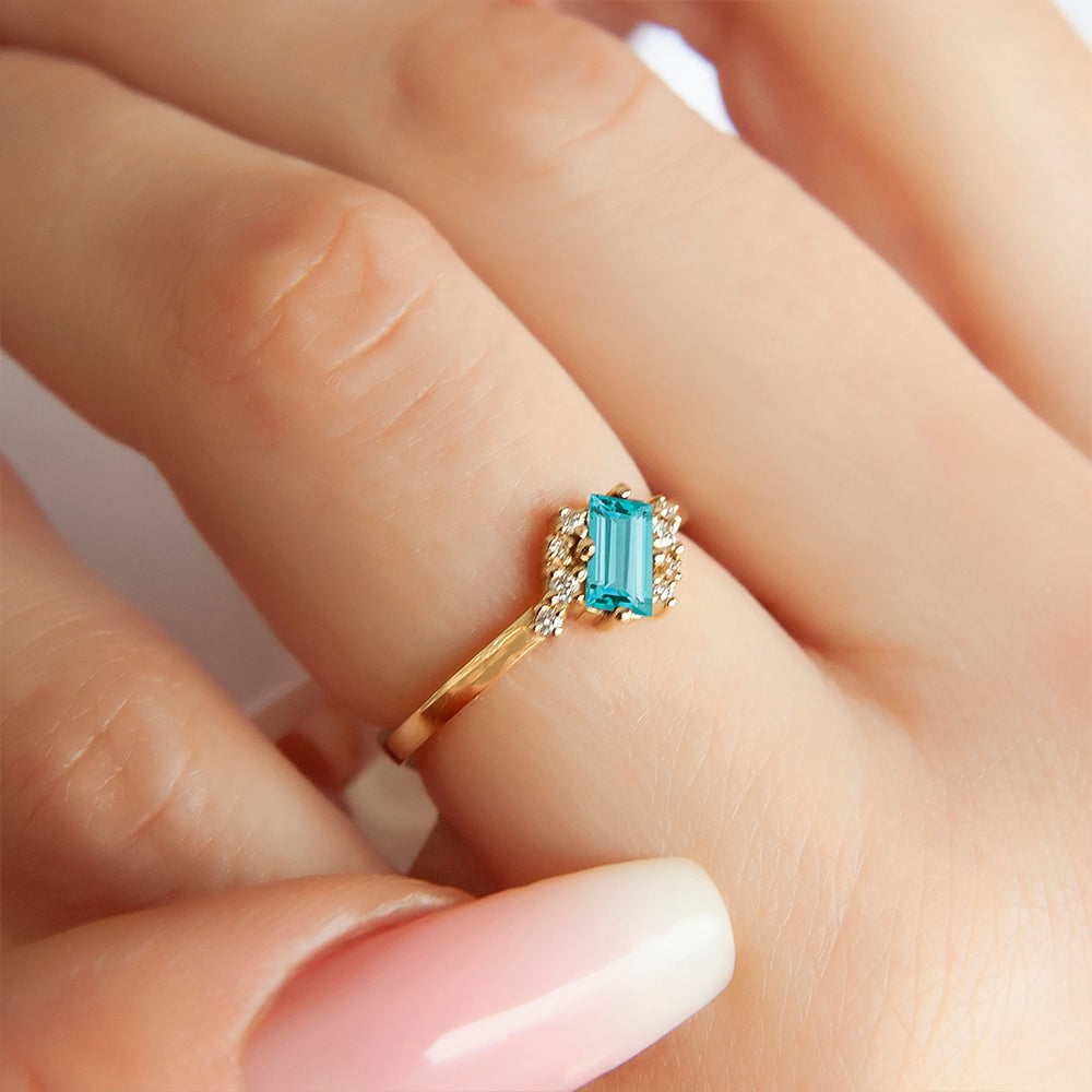 14K Gold Aquamarine Diamond Ring / Geometric Blue Gemstone