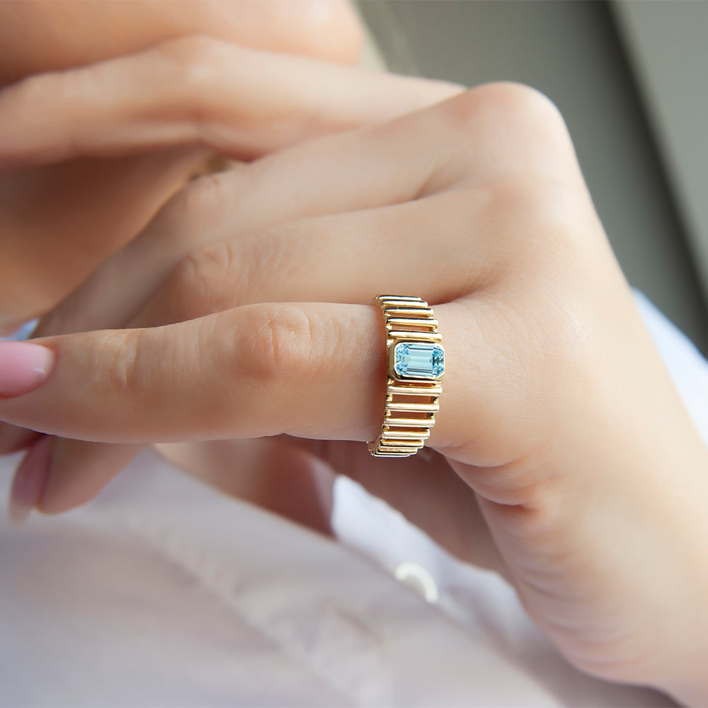 14K Gold Emerald Cut Aquamarine Ring