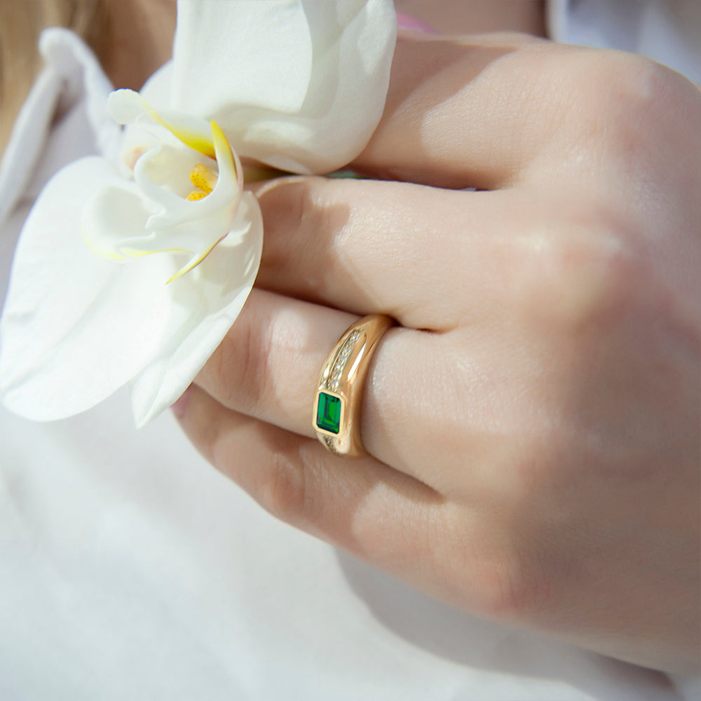 14K Gold Emerald Signet Ring