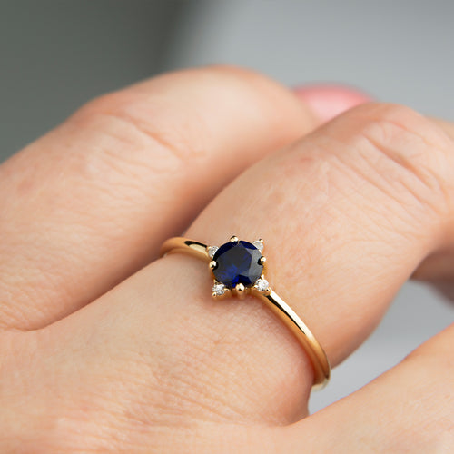 14K Gold Round Diamond Sapphire Ring