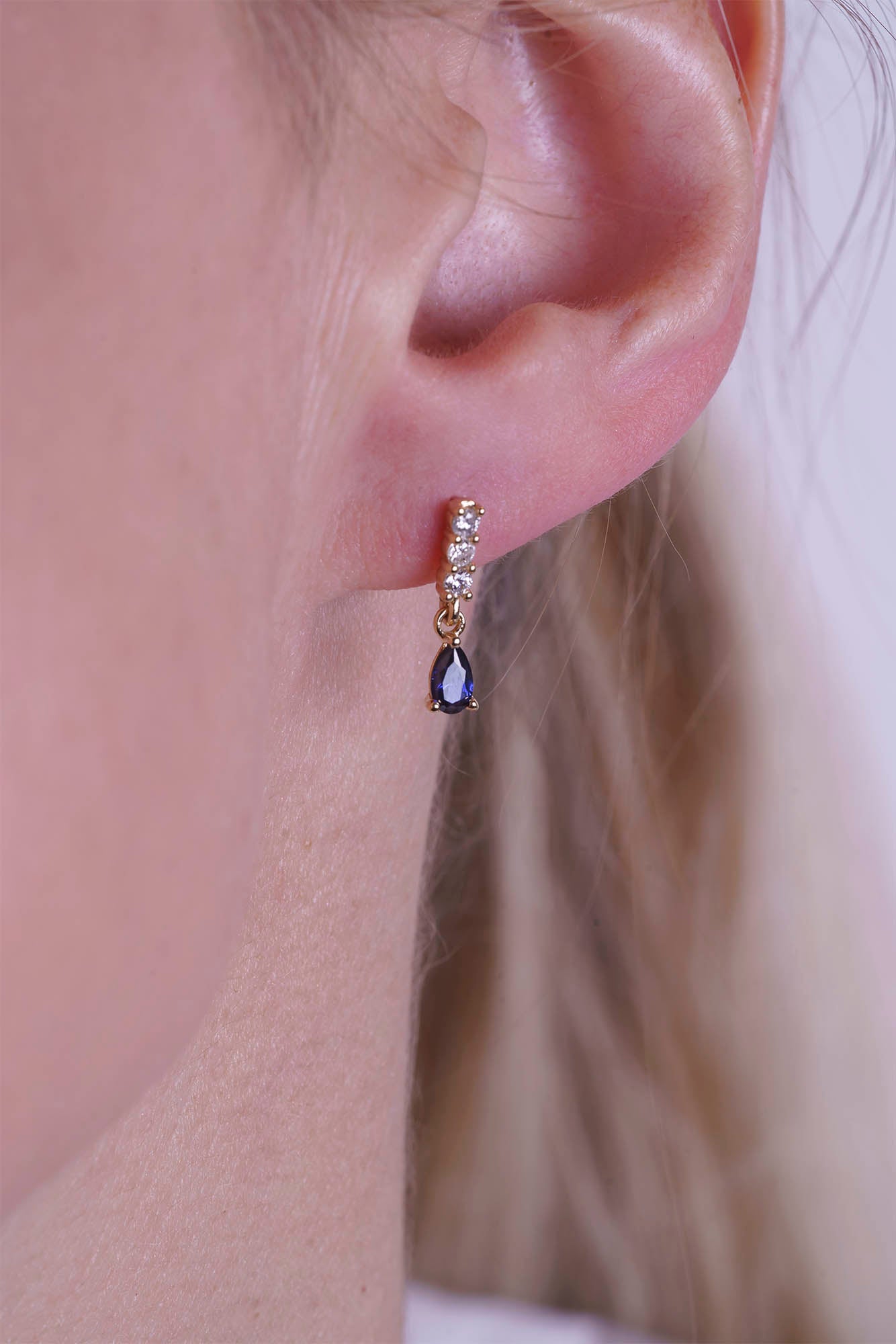 14K Gold Natural Sapphire Drop Earrings