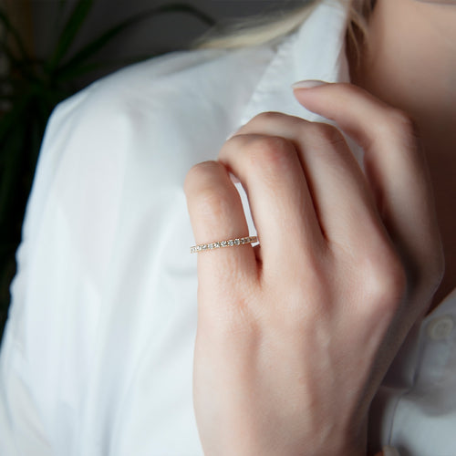 0,22 Carat Natural Diamond Promise Anniversary Prong Ring