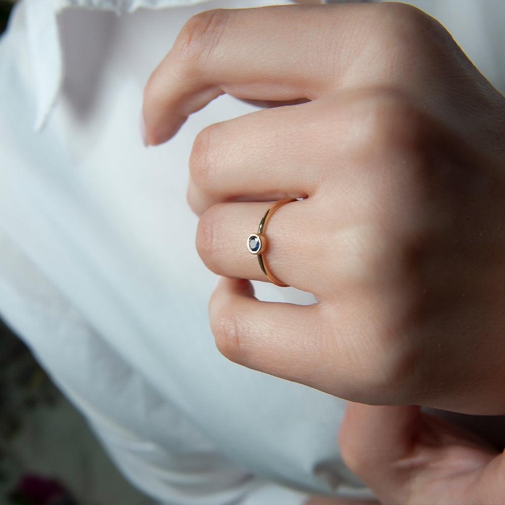 14K Gold Round Cut Solitaire Sapphire Ring