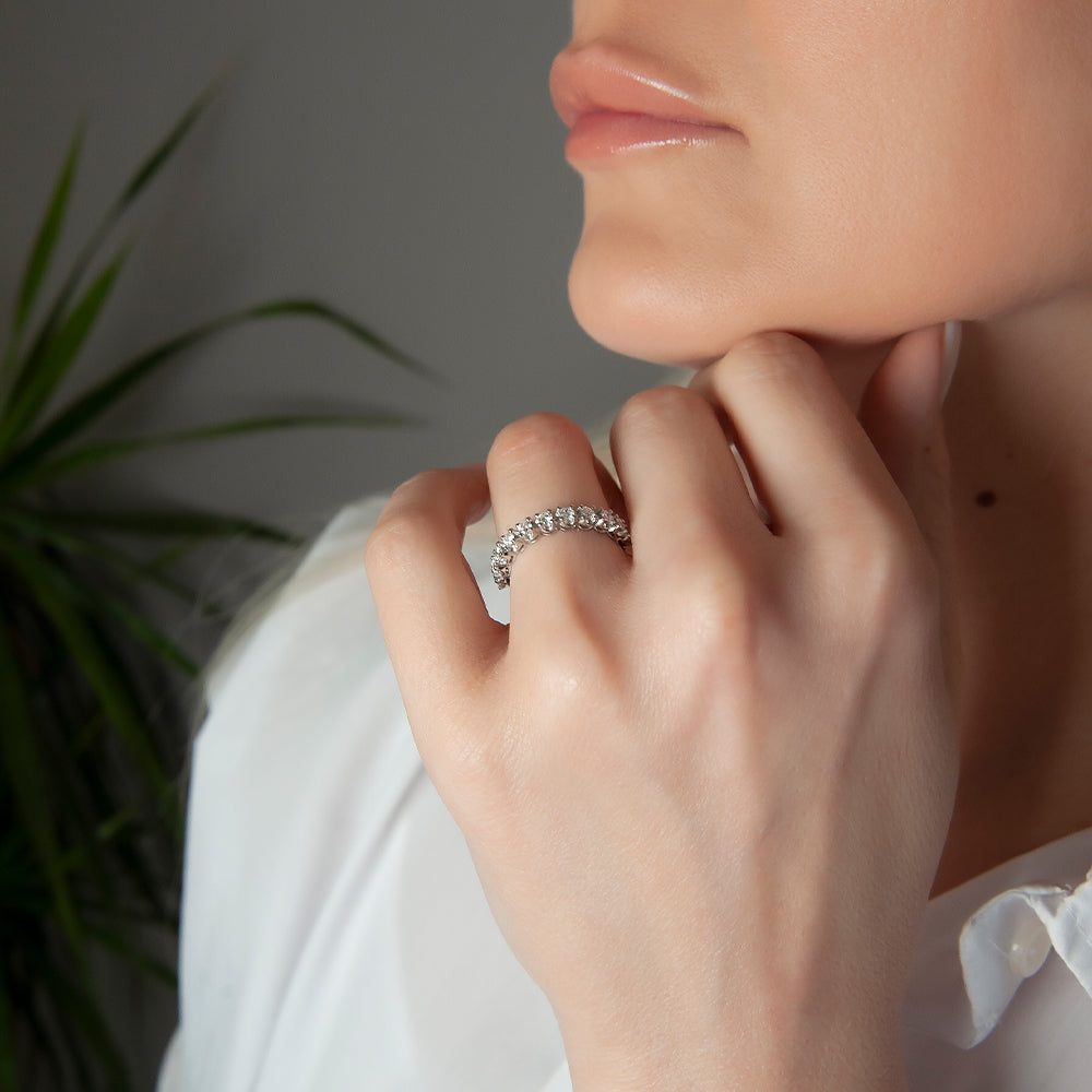 14K Gold Scalloped Diamond Band