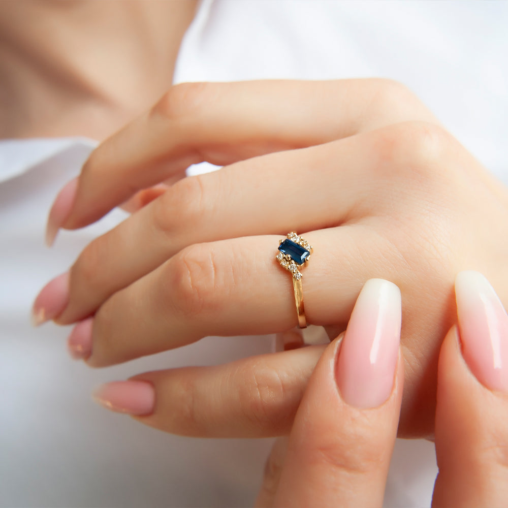 14K Gold Baguette Diamond Sapphire Ring