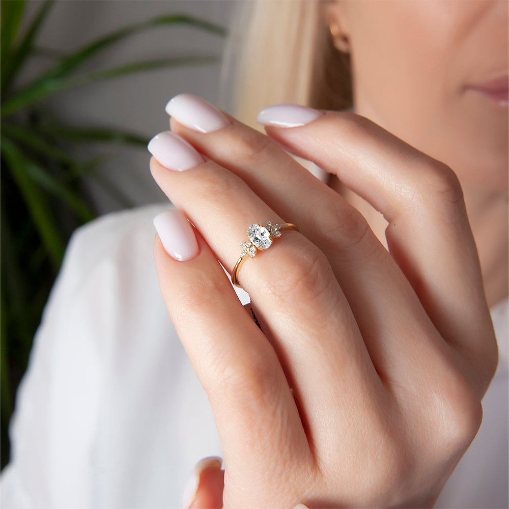 14K Gold White Sapphire Ring / Diamond Leaf Accents