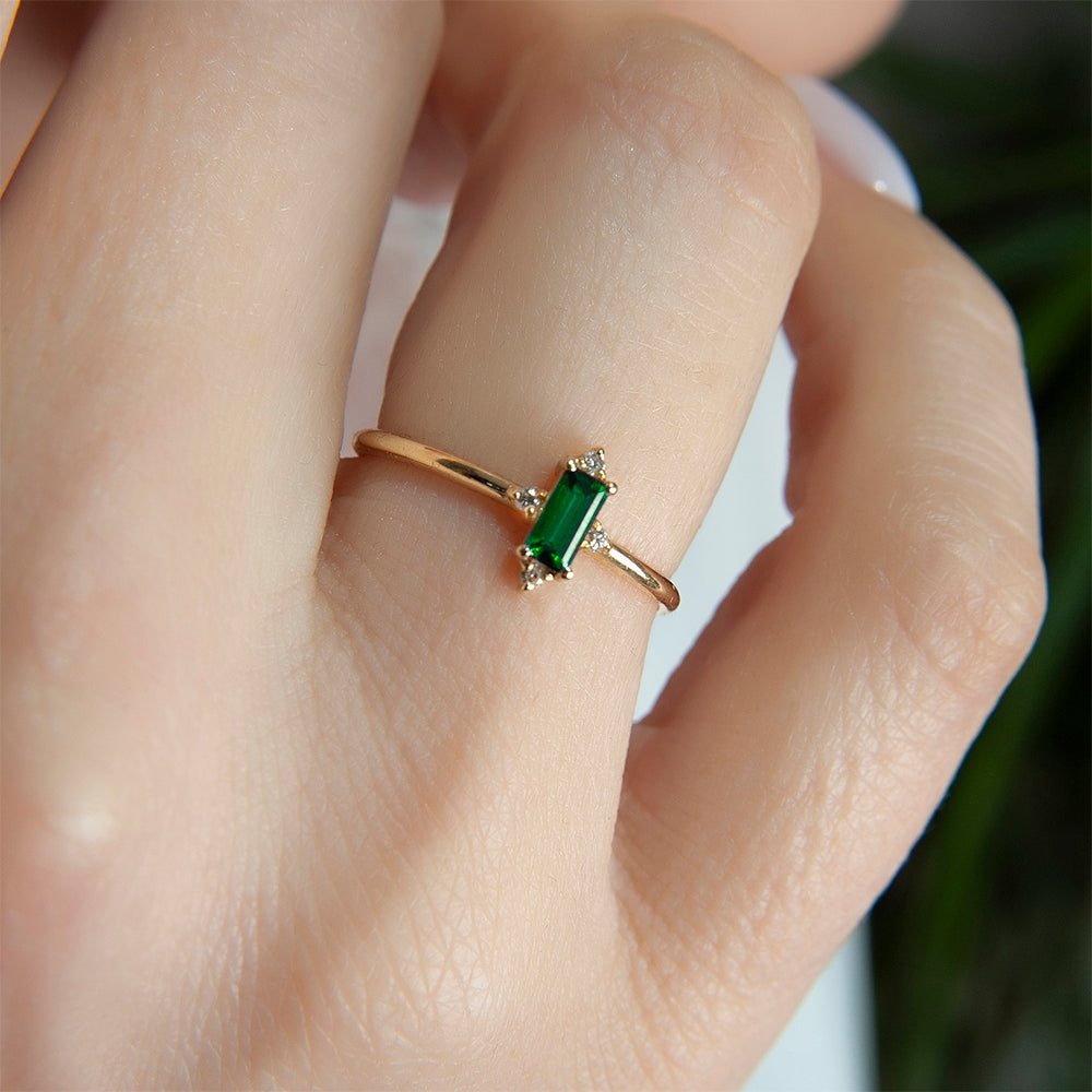 Modern Baguette Emerald Ring / Diamond Minimal Ring