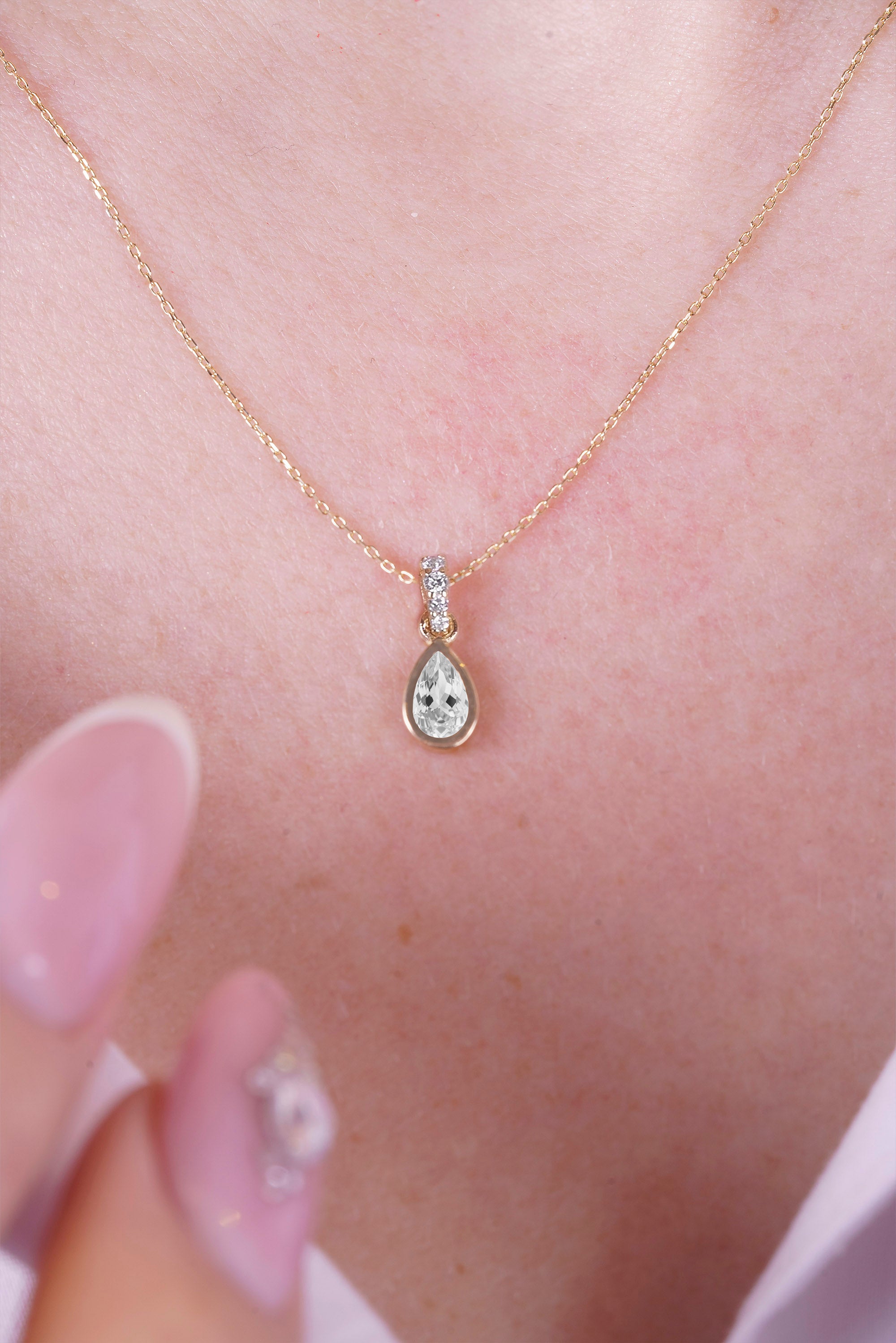 14K Gold White Sapphire Drop Necklace