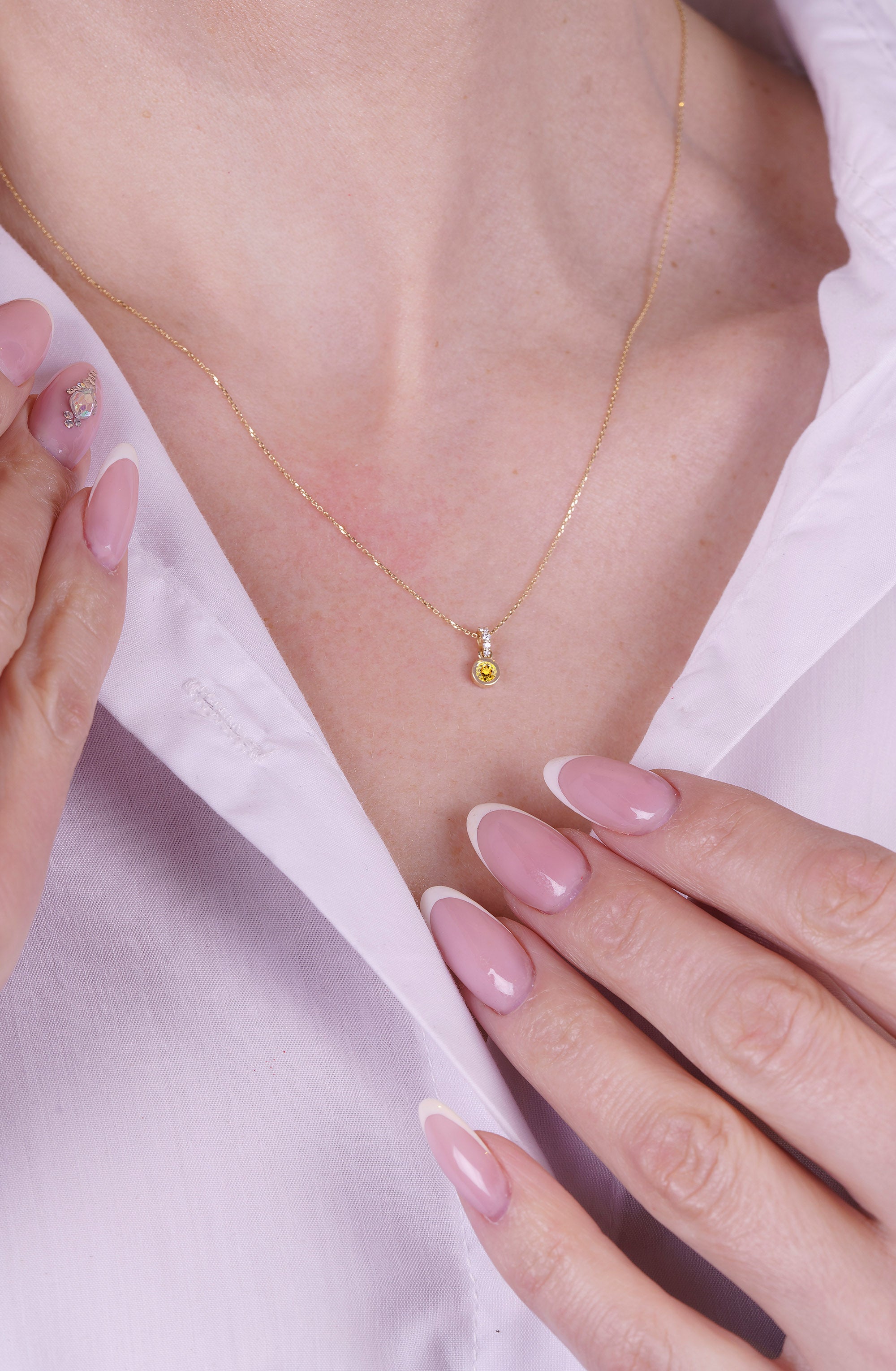 14K Gold Citrine Pendant Necklace