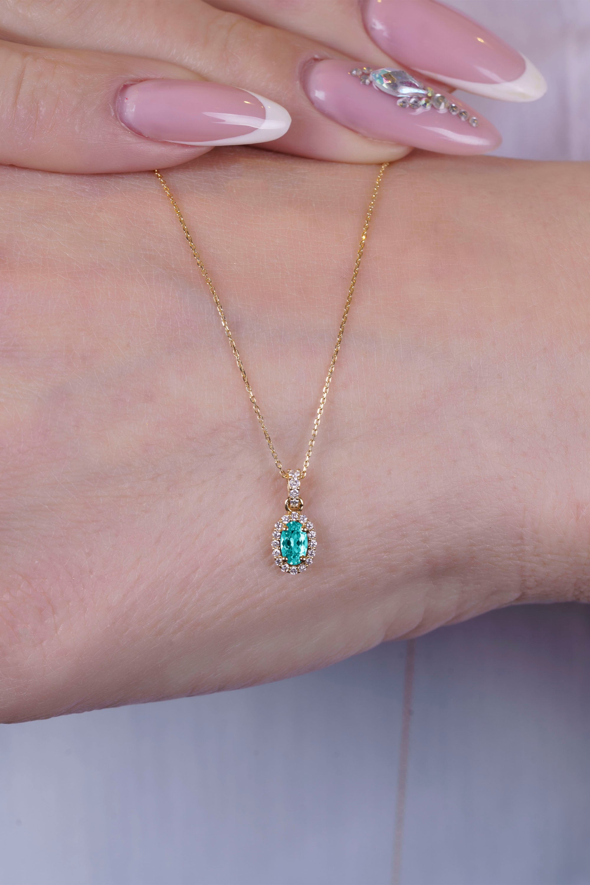 14K Gold Ocean Blue Aquamarine Necklace