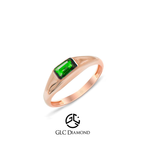 Elegant 14K Gold Emerald Ring with Rectangular Green Gemstone