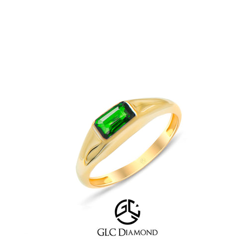 Elegant 14K Gold Emerald Ring with Rectangular Green Gemstone