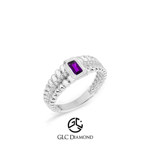 Textured 14K Gold Ring with Amethyst & Diamond Accents