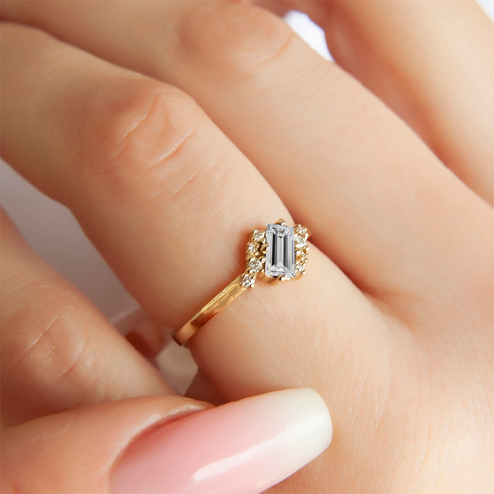 14K Gold Art Deco White Sapphire Ring
