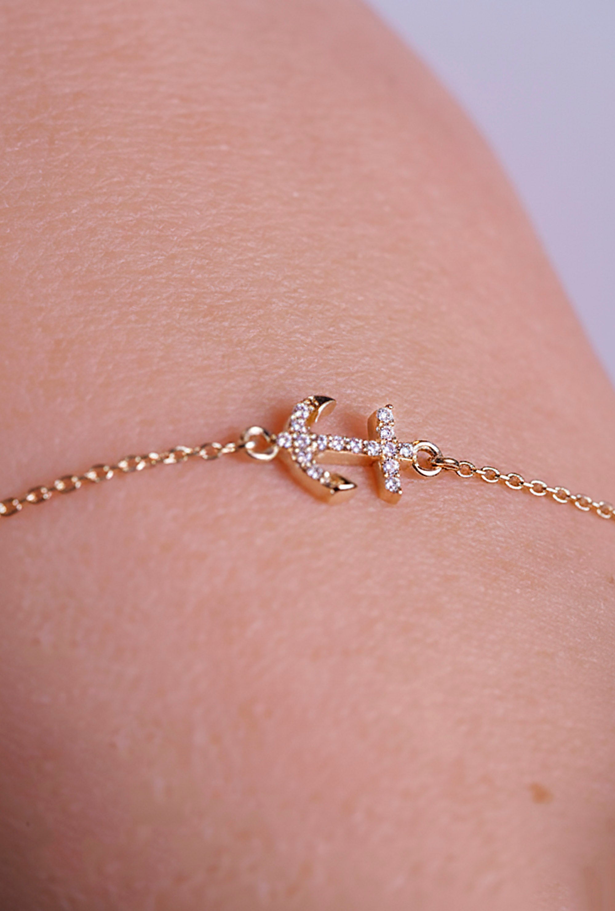 14K Gold Anchor Bracelet