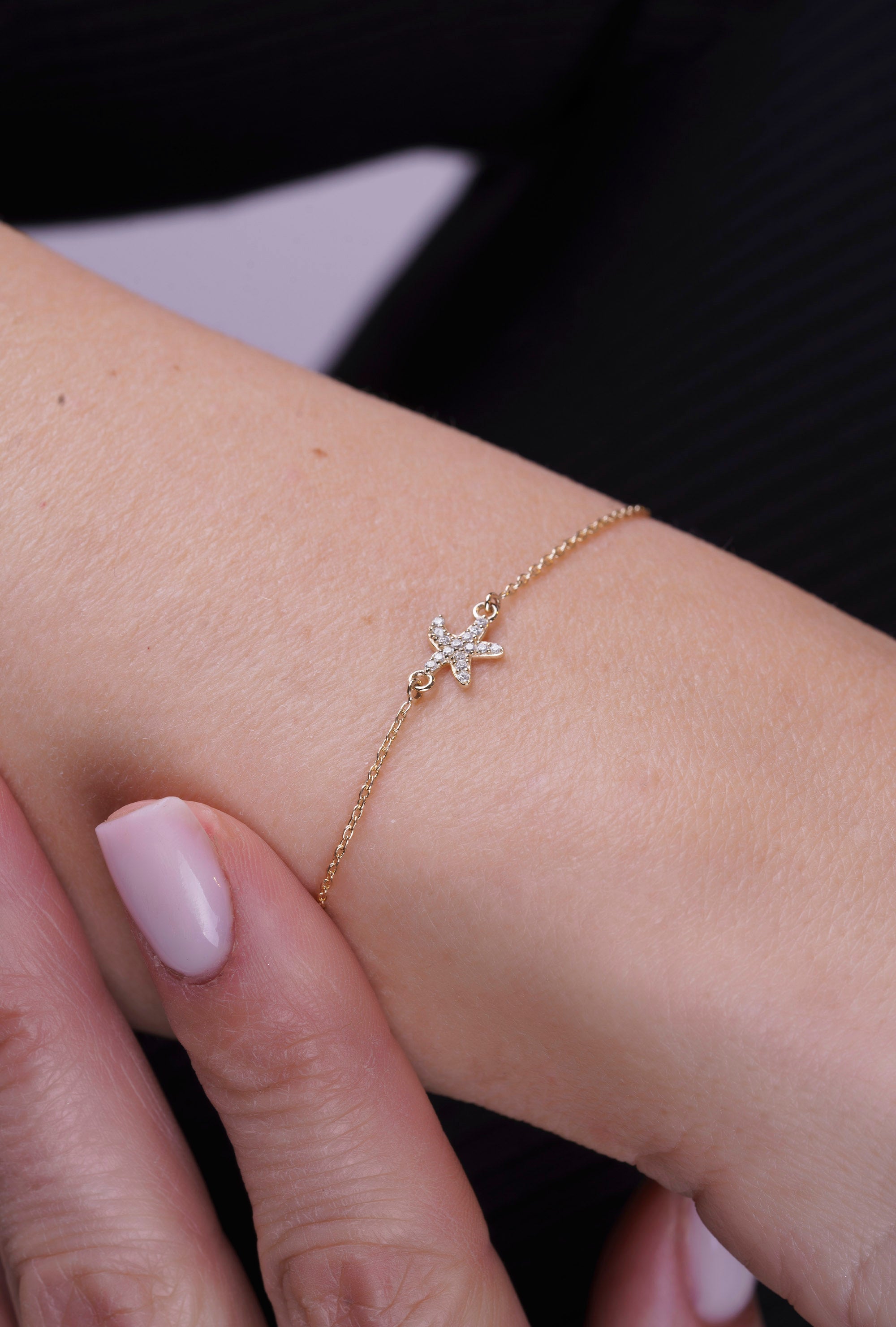 14K Gold Starfish Bracelet / Beach Jewelry