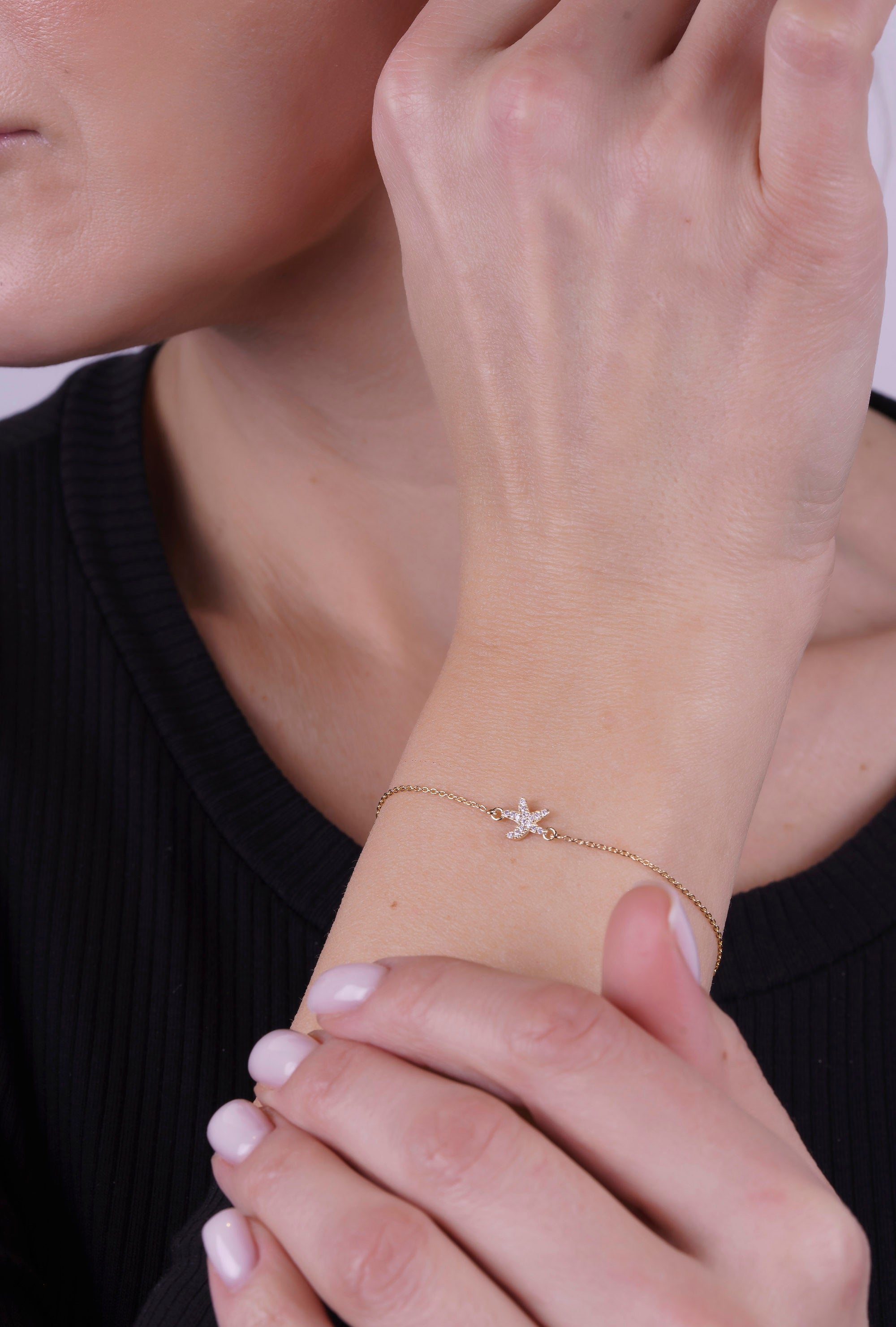 14K Gold Starfish Bracelet / Beach Jewelry