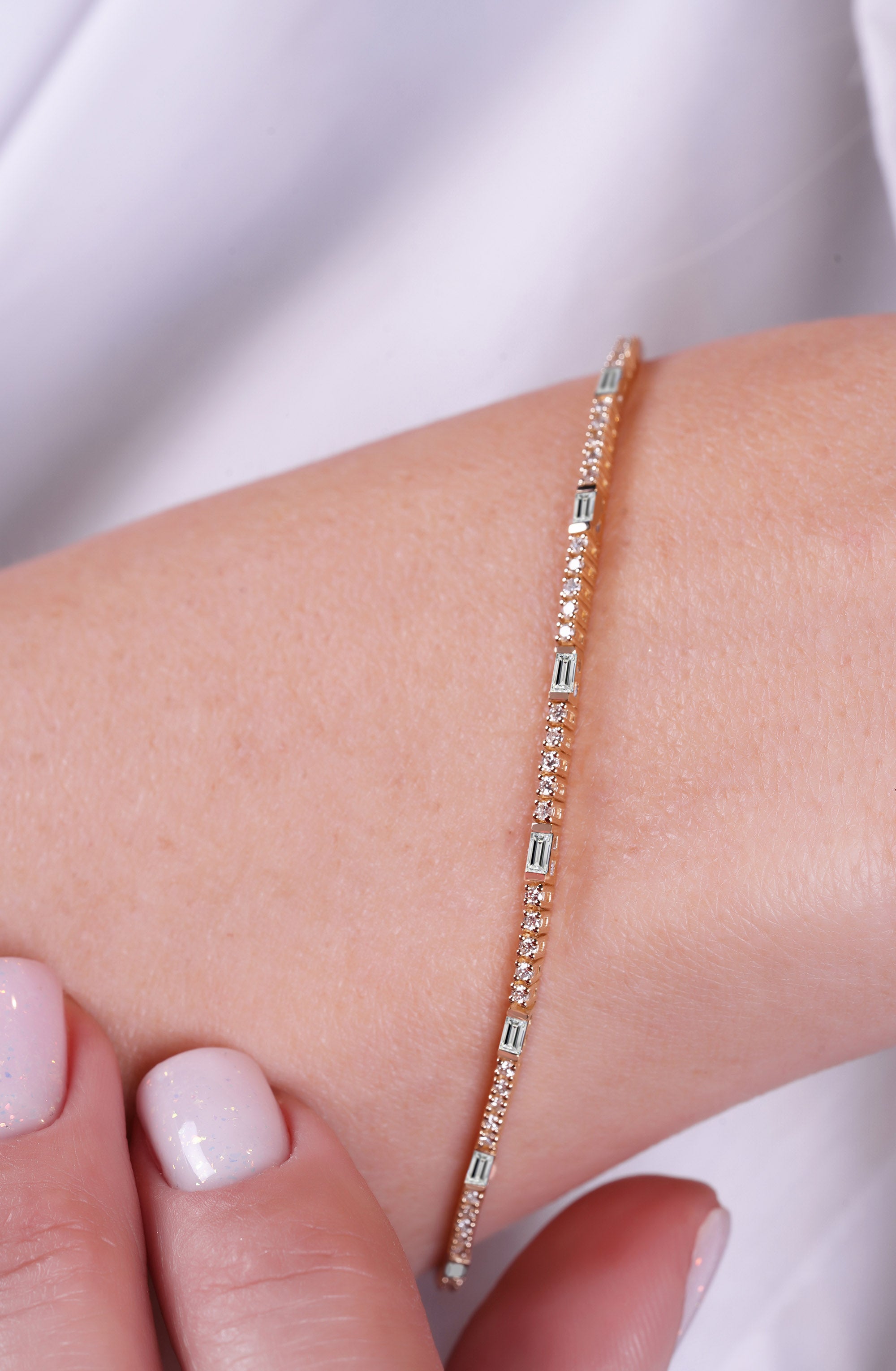 14K Gold White Sapphire Tennis Bracelet