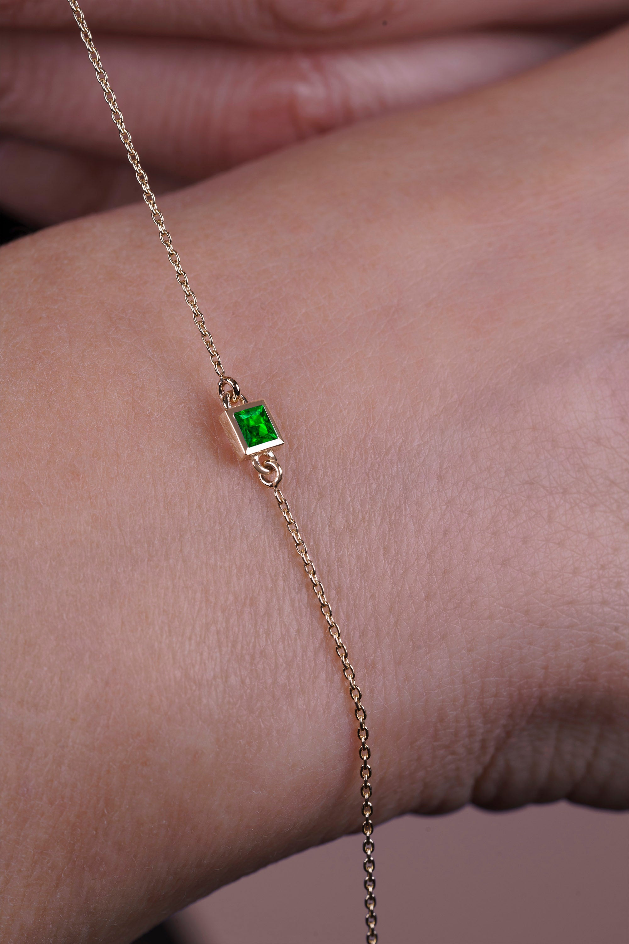 14K Gold Square Emerald Bracelet
