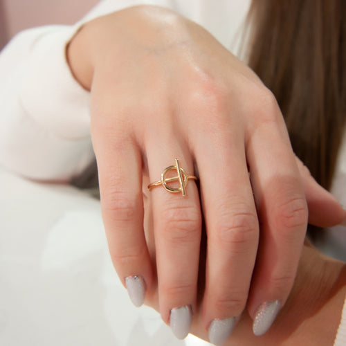 14K Solid Gold Open Circle Ring, Interlocking Ring, Karma Ring, Gold Bar Ring