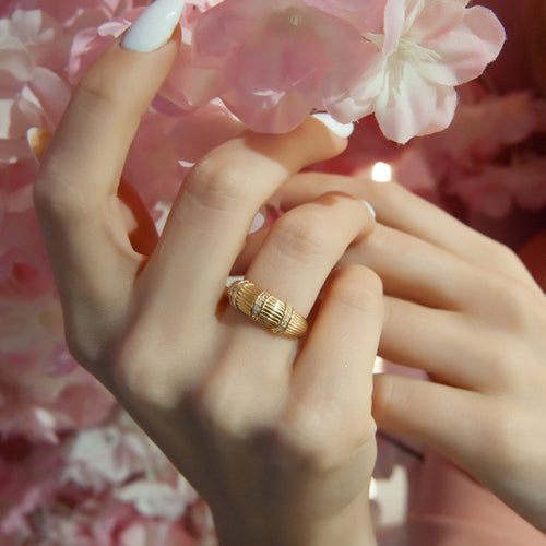 14K Gold Ribbed Diamond Ring