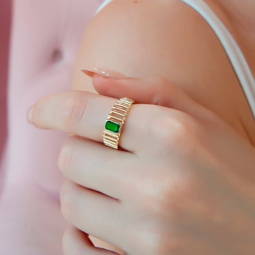 14K Gold Emerald Ring with Rectangular Emerald Gemstone and Unique Band Design