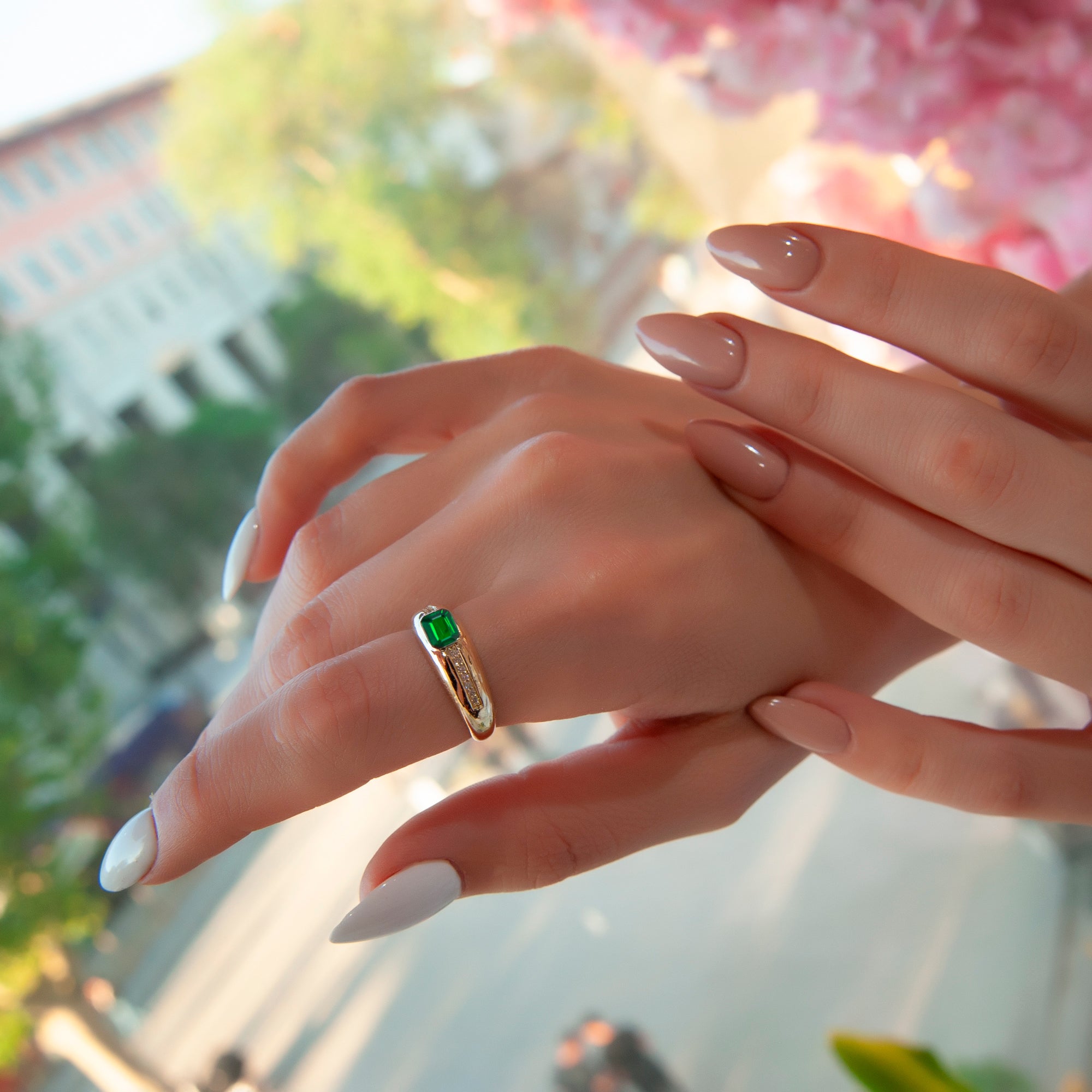 Natural Emerald Diamond Ring