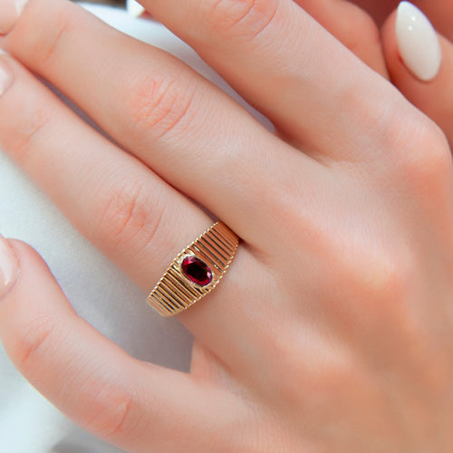 Ribbed Gold Band with Red Ruby Gemstone