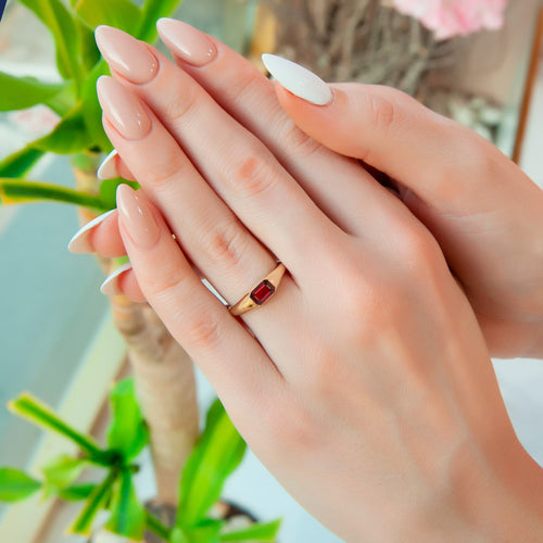 Elegant 14K Gold Ruby Ring with Rectangular Red Gemstone