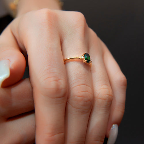 14K Gold Oval Cut Diamond Emerald Ring