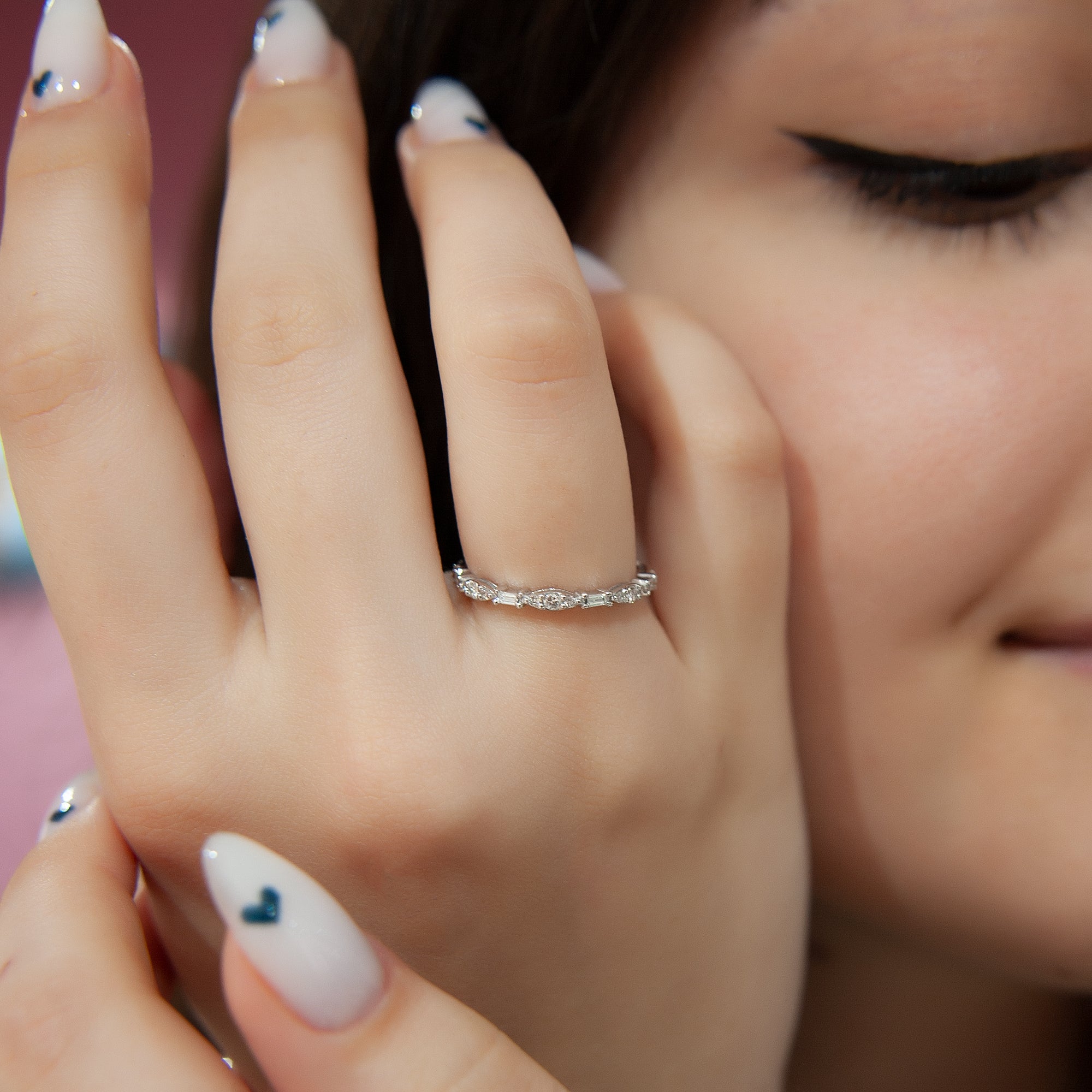Pretty Baguette & Round Cut Wedding Ring Band