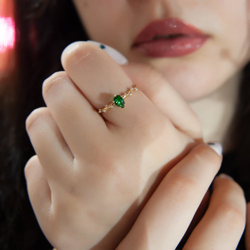 14K Solid Gold Pear Cut Emerald Engagement Ring