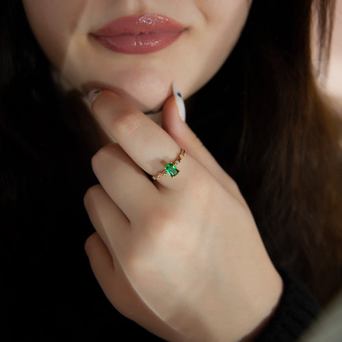 14K Diamond Octagon Cut Green Emerald Ring