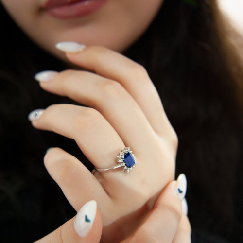 1 Carat Blue Sapphire Anniversary Ring