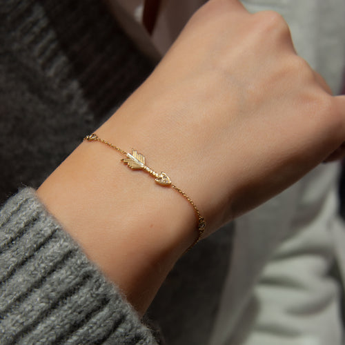 14K Solid Gold Diamond Arrow Bracelet