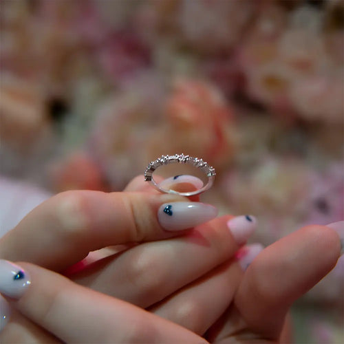 Baguette and Round Cut Diamond Design Ring