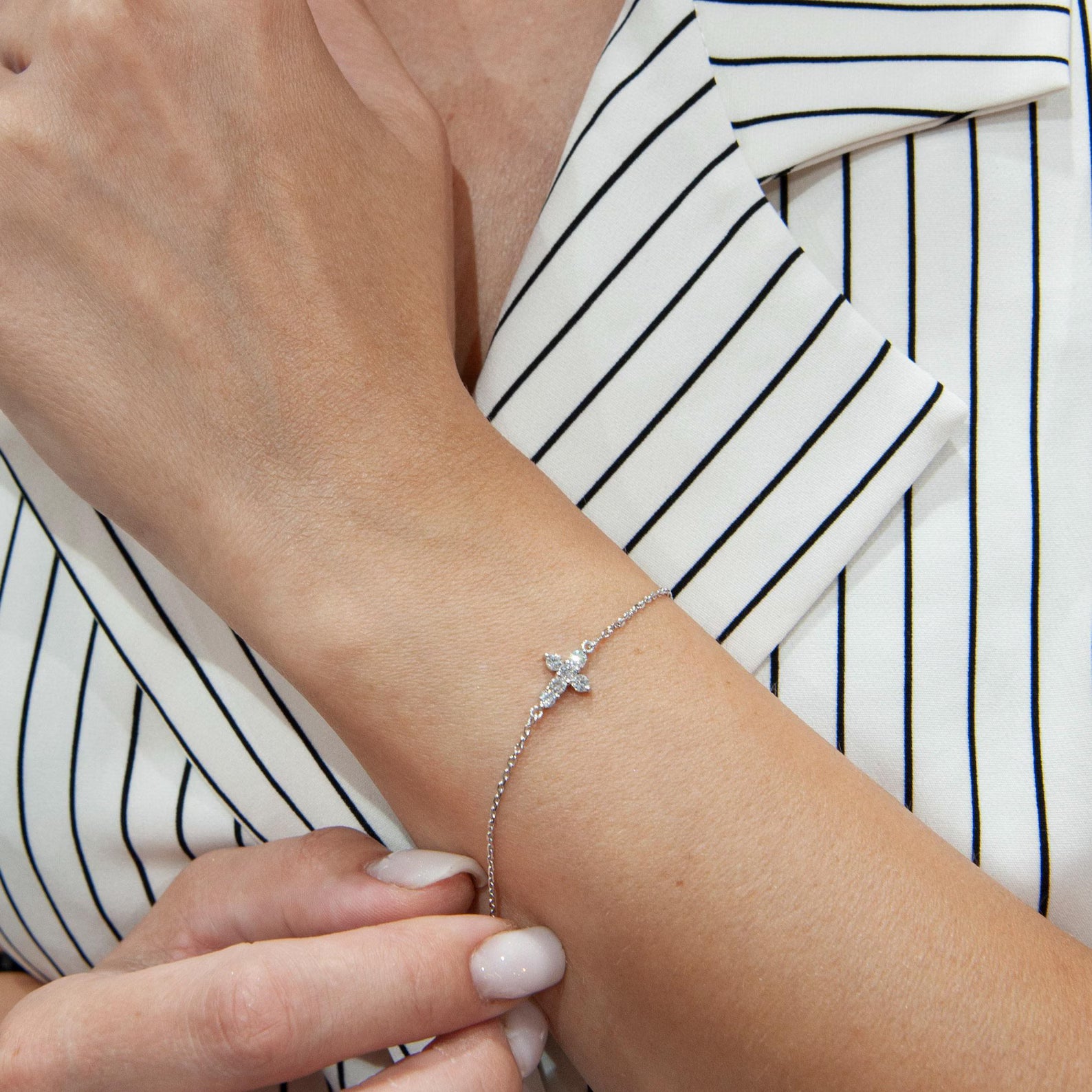14K White Gold Diamond Cross Bracelet – Dainty Religious Jewelry