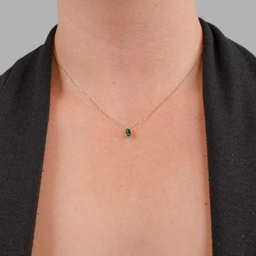 14K Solid Gold Pear Cut Green Emerald Necklace