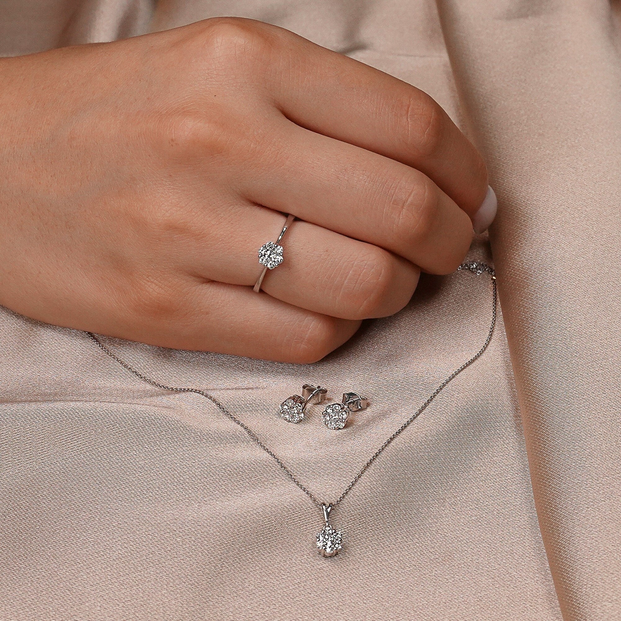 0.42 Carat Diamond Stud Earrings,