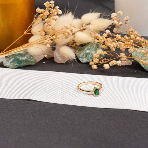 Pear Cut Green Engagement Ring, Unique Emerald Ring Promise Anniversary Ring, 14K Solid Gold Ring